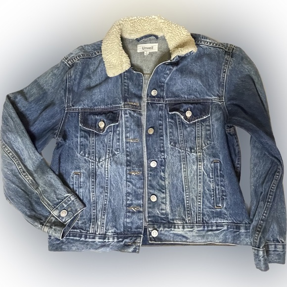 Victoria’s Secret PINK Unveil Jean Jacket size L - Picture 4 of 10